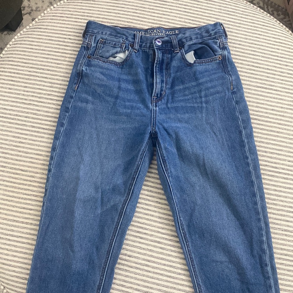 Mom rise, American Eagle jeans